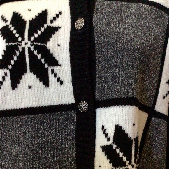 Christopher & Banks snowflake cardigan EUC - Picture 6 of 13